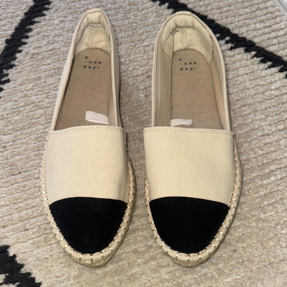 A New Day Women's Tan and Black Espadrilles-New US 10